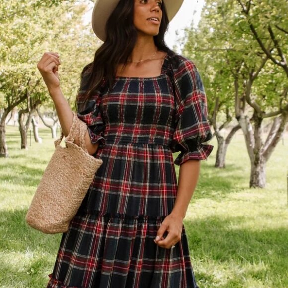 Ivy City Co Dresses & Skirts - Ivy City Co Madeline Navy Plaid Dress